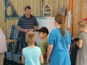 Wir bauen ein Insektenhotel - Ferienprogramm 2011