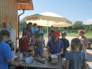 Wir bauen ein Insektenhotel - Ferienprogramm 2011