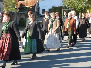 Jahrtag der Holzollinger Ortsvereine - Foto:Weidl